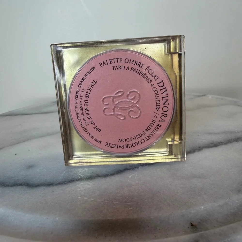 Guerlain Divinora Radiant Colour Eyeshadow Palette Touche De Beige 240 Gold Case